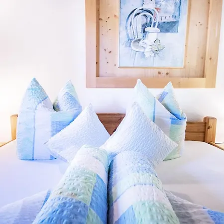 Haus Wulfenia * Neustift im Stubaital