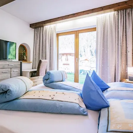 Apartment Haus Wulfenia *
