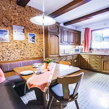 Haus Wulfenia Apartment